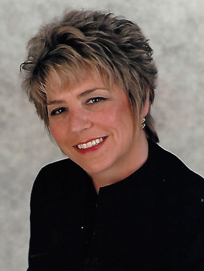 Agent Photo - Stacey Harris
